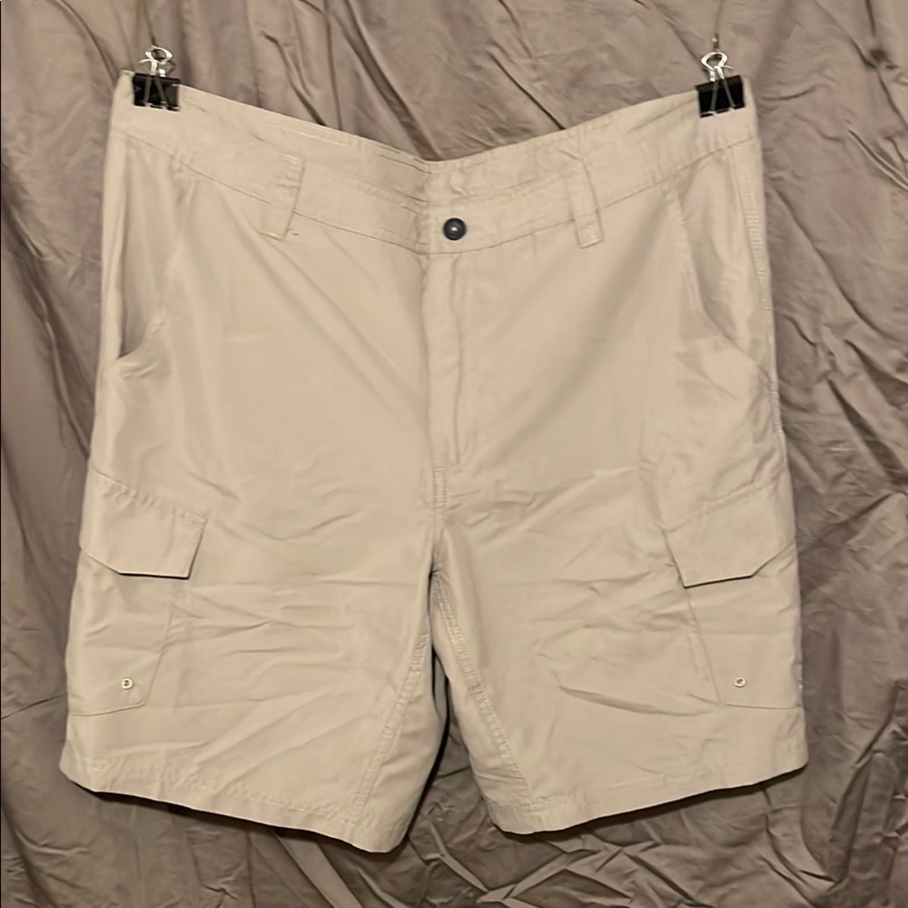 Magellan hybrid cargo shorts size 36